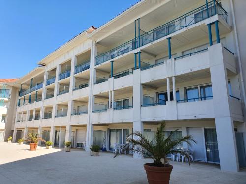 Appartement Golf et Nivelle avec piscine et parking