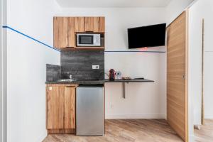 Appartement grand bleu situé dans Paris centre 8éme arrondissement