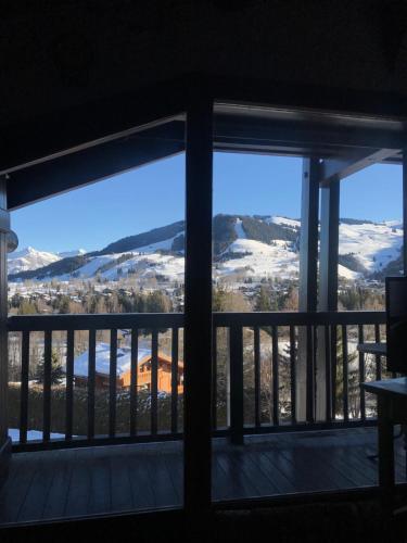 Appartement Hameau des Pistes - Ski-in and Ski-out