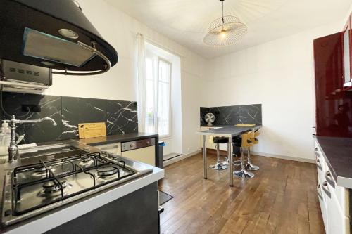 Appartement haussmannien proche gare