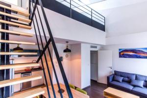 APPARTEMENT HAUSSMANNIEN TYPE LOFT, CLIMATISE - VIEUX-PORT-LE PANIER,