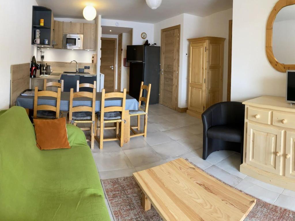 Appartement Hauteluce, 3 pièces, 6 personnes - FR-1-293-331 BATIMENT C 225 ROUTE DE CHENAVELLE LES SAISIES, 73620 Hauteluce