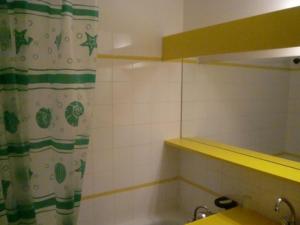 Appartement Huez, 2 pièces, 4 personnes - FR-1-405-81