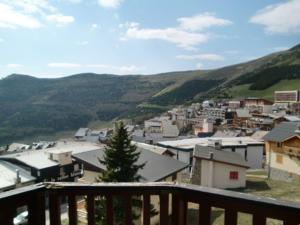Appartement Huez, 2 pièces, 4 personnes - FR-1-405-81