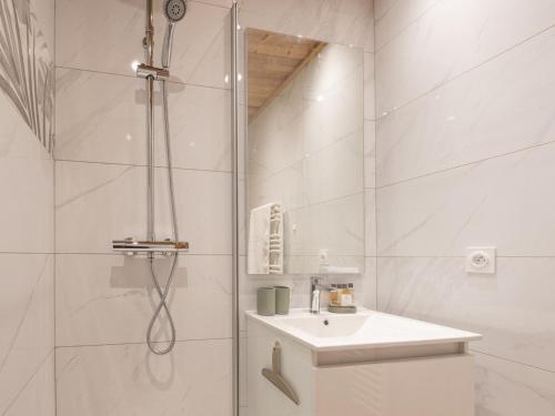 Appartement Huez, 2 pièces, 5 personnes - FR-1-645-17