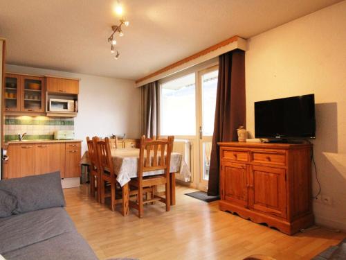Appartement Huez, 2 pièces, 6 personnes - FR-1-405-128