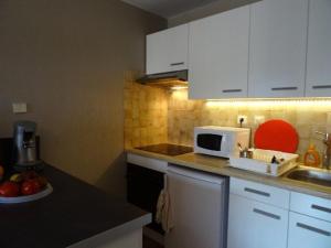 Appartement Hyères, 2 pièces, 4 personnes - FR-1-335-164