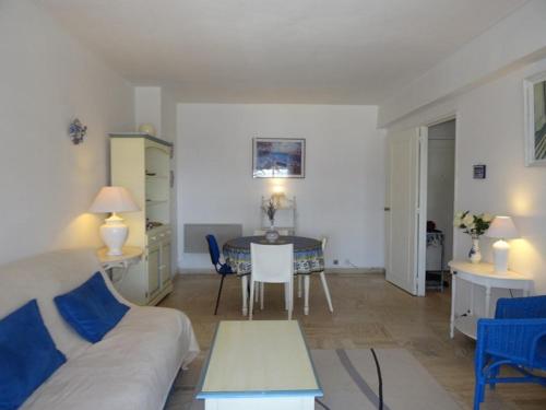 Appartement Hyères, 2 pièces, 4 personnes - FR-1-335-165