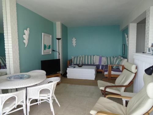 Appartement Hyères, 2 pièces, 4 personnes - FR-1-335-172