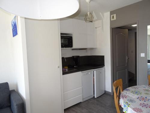 Appartement Hyères, 2 pièces, 4 personnes - FR-1-335-179