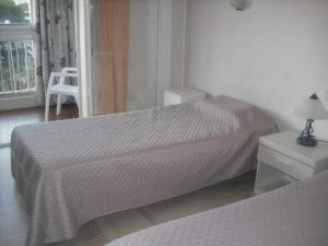Appartement Hyères, 2 pièces, 4 personnes - FR-1-335-182