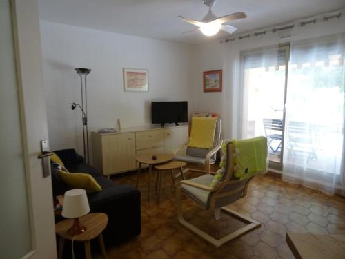 Appartement Hyères, 2 pièces, 4 personnes - FR-1-335-184