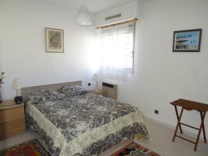 Appartement Hyères, 3 pièces, 4 personnes - FR-1-335-181