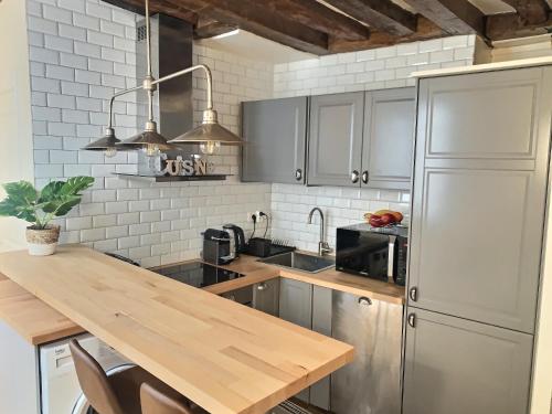 Appartement hyper centre de St Germain en Laye 4min du RER