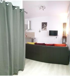 Appartement hyper-centre Epernay avec sauna et parking privé