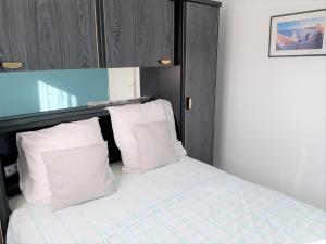 Appartement Imperia St Raphaël, au calme, vue piscine, climatisé
