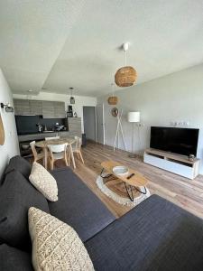 Appartement in Mimizan's center with pool & BBQ
