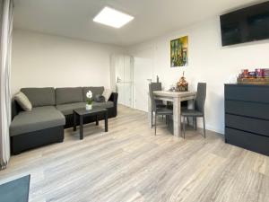 Appartement in S-Bahn Nähe, 35 qm, max 4 Pers, zentral, private Terasse, Internet 250 MBit