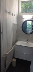 Appartement indépendant, deux personnes, clair et sympa