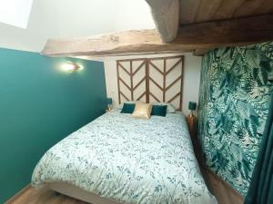 Appartement Appartement indépendant La tour des Tuileries 8 Rue des Écoles 88600 Aydoilles Lorraine