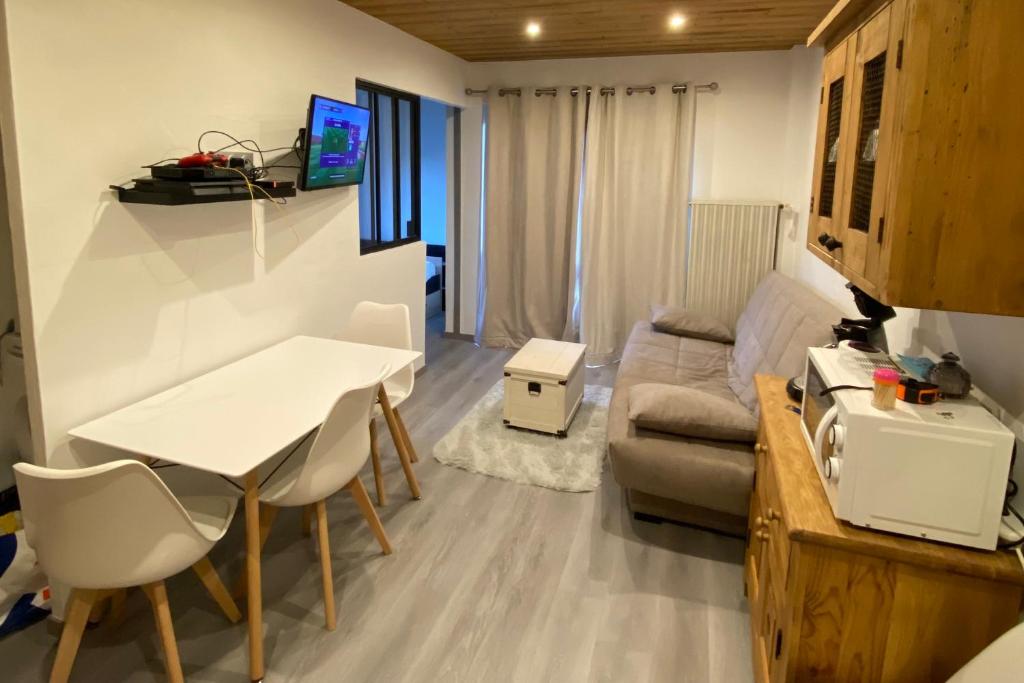 appartement jetay aux menuires immeuble le Jetay 109  rue des oiseaux les menuires, 73440 Les Menuires