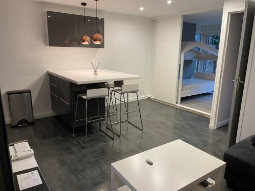 Appartement l’oasis tennis et piscine