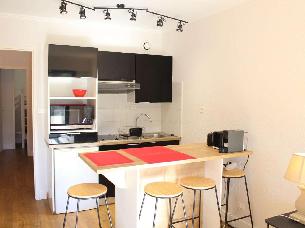 Appartement Appartement La Baule, 1 pièce, 4 personnes - FR-1-245-160 15 Avenue Pasteur 44500 La Baule