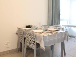 Appartement Appartement La Baule, 3 pièces, 5 personnes - FR-1-245-102 APPARTEMENT N°A05 REZ-DE-CHAUSSEE 33 AVENUE DU BOIS D'AMOUR 44500 La Baule Pays de la Loire