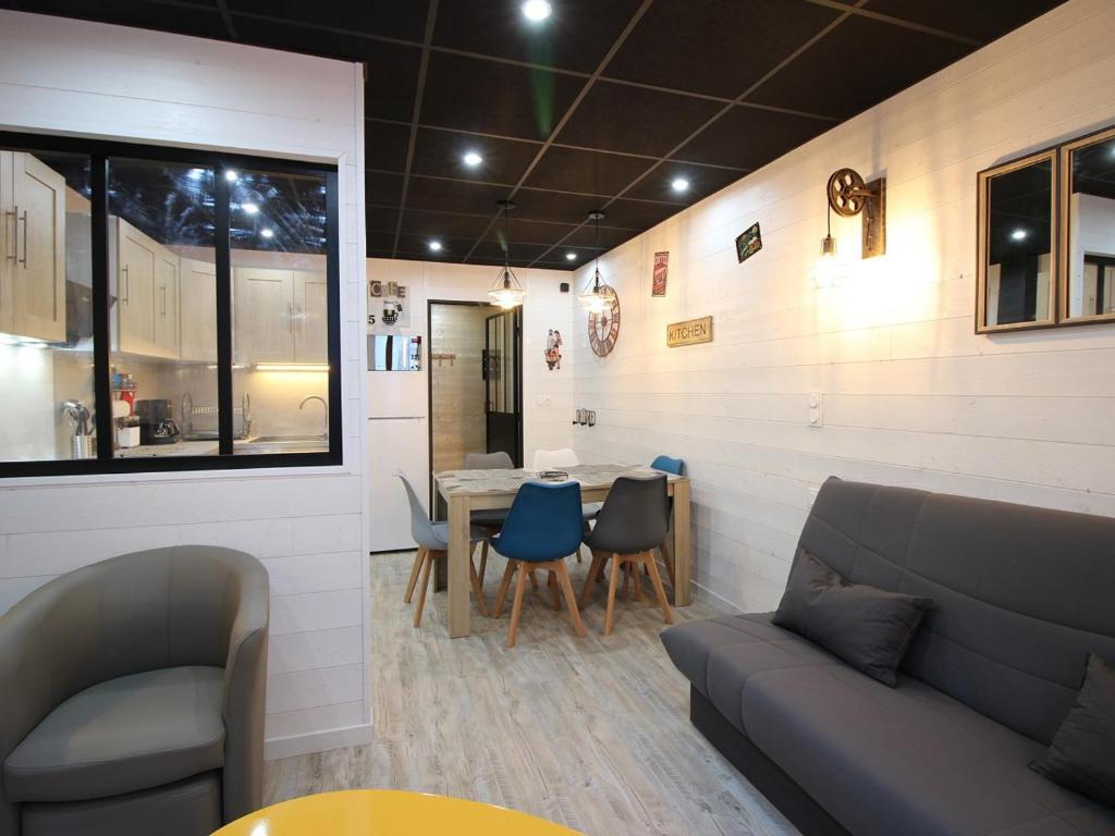 Appartement La Bourboule, 1 pièce, 5 personnes - FR-1-608-224 5 RUE DE POLOGNE, 63150 La Bourboule