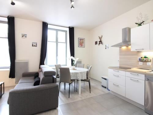 Appartement La Bourboule, 2 pièces, 2 personnes - FR-1-608-242