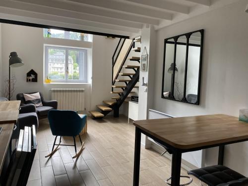 Appartement La Bourboule, 2 pièces, 2 personnes - FR-1-667-16