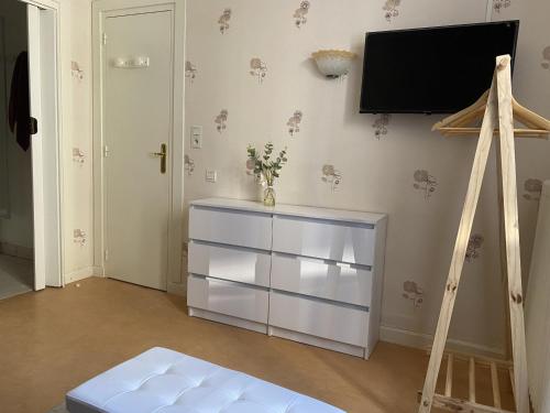 Appartement La Bourboule, 2 pièces, 4 personnes - FR-1-667-32