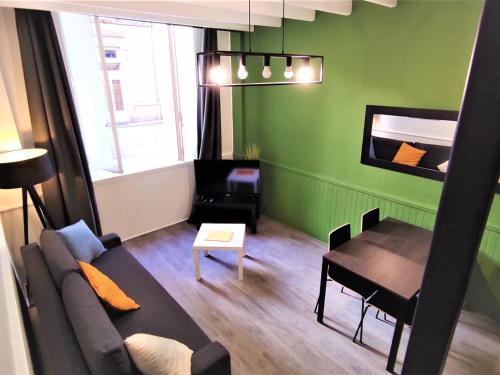 Appartement La Bourboule, 2 pièces, 4 personnes - FR-1-667-36