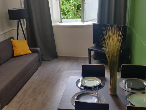 Appartement La Bourboule, 2 pièces, 4 personnes - FR-1-667-36