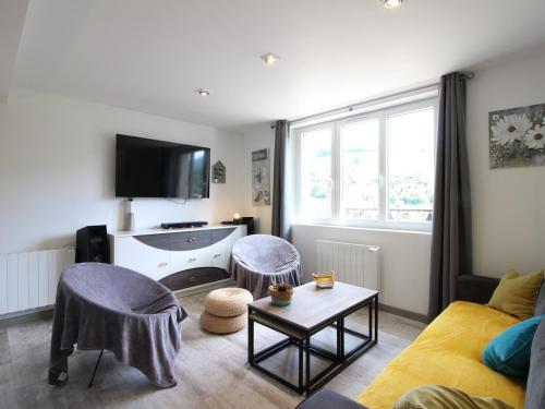 Appartement La Bourboule, 2 pièces, 5 personnes - FR-1-608-232