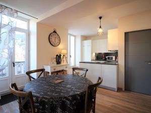 Appartement La Bourboule, 3 pièces, 4 personnes - FR-1-608-226