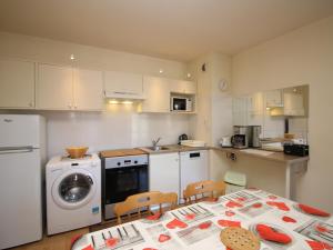 Appartement La Bourboule, 3 pièces, 4 personnes - FR-1-608-53