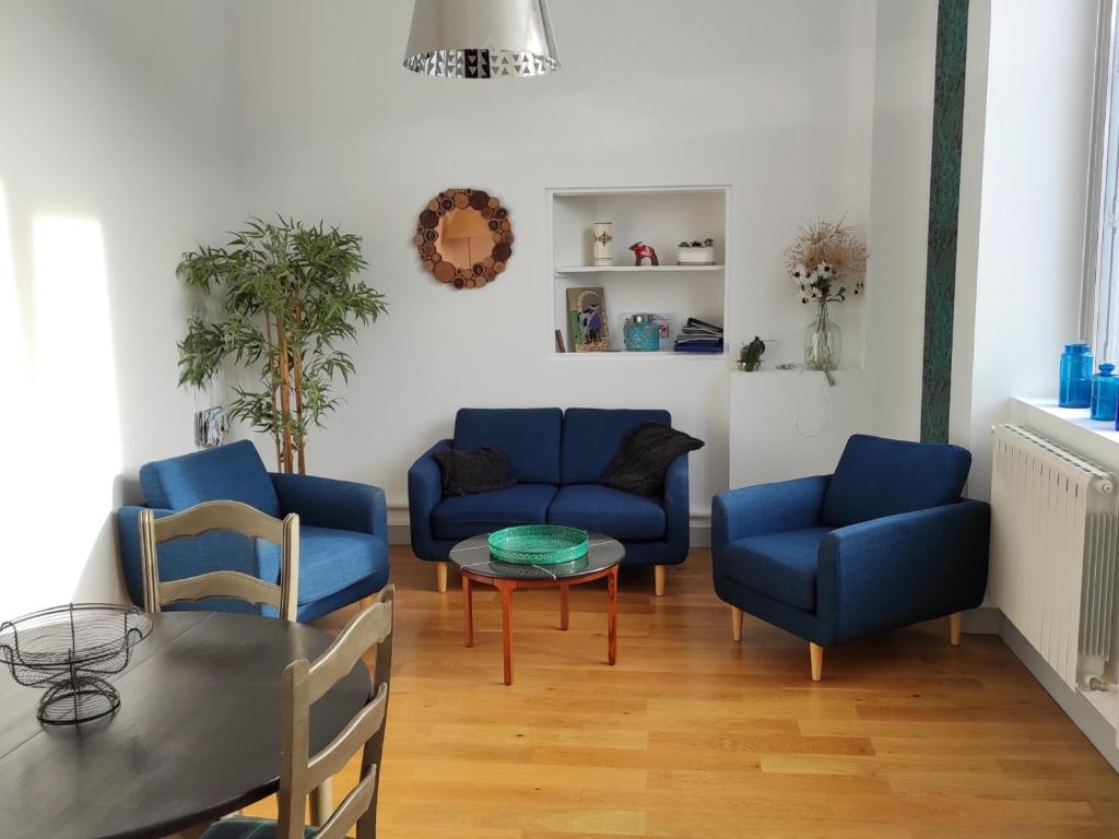 Appartement La Bourboule, 3 pièces, 4 personnes - FR-1-667-15 145 Place Guillaume Lacoste, 63150 La Bourboule
