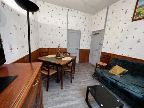 Appartement La Bourboule, 3 pièces, 4 personnes - FR-1-667-46