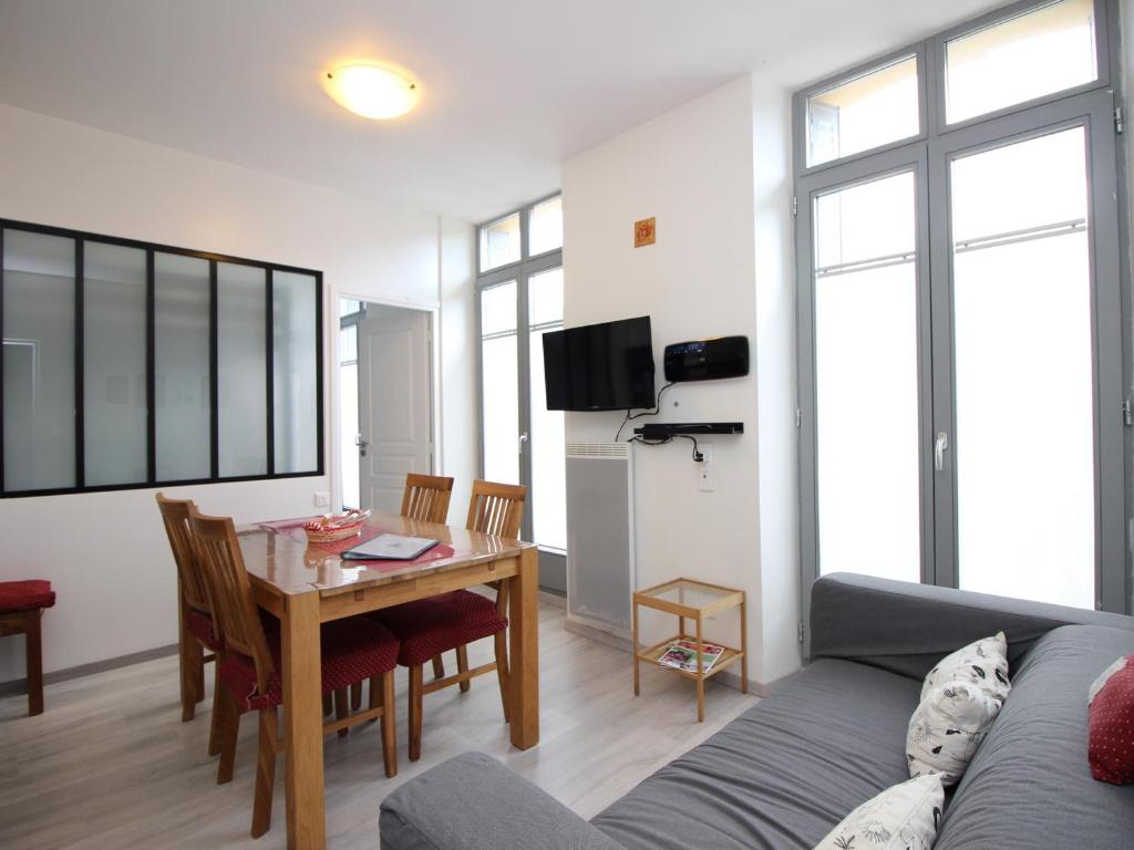 Appartement La Bourboule, 3 pièces, 5 personnes - FR-1-608-164 257 Boulevard Georges Clémenceau, 63150 La Bourboule