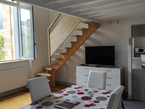 Appartement La Bourboule, 4 pièces, 6 personnes - FR-1-667-4