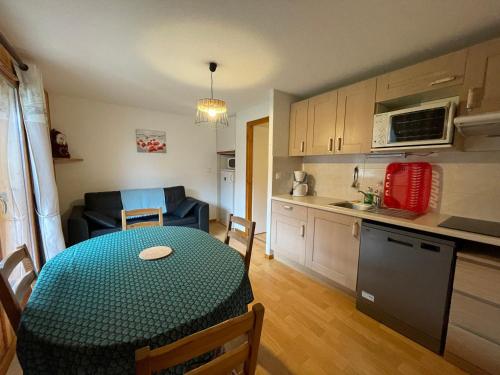 Appartement La Chapelle-d'Abondance, 2 pièces, 5 personnes - FR-1-692-35