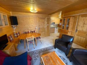 Appartement Appartement La Chapelle-d'Abondance, 3 pièces, 6 personnes - FR-1-692-24 221 Route des Contamines 74360 La Chapelle-dʼAbondance Rhône-Alpes