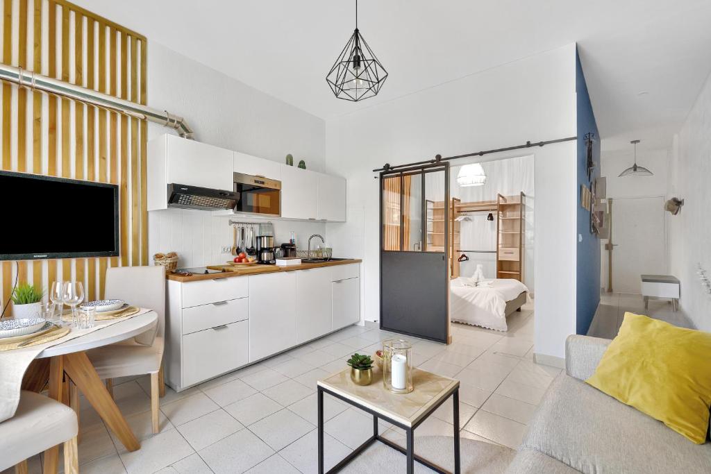 Appartement La Cigale, Maison Authentique Provence 134 Rue d'Astion, 84120 Pertuis