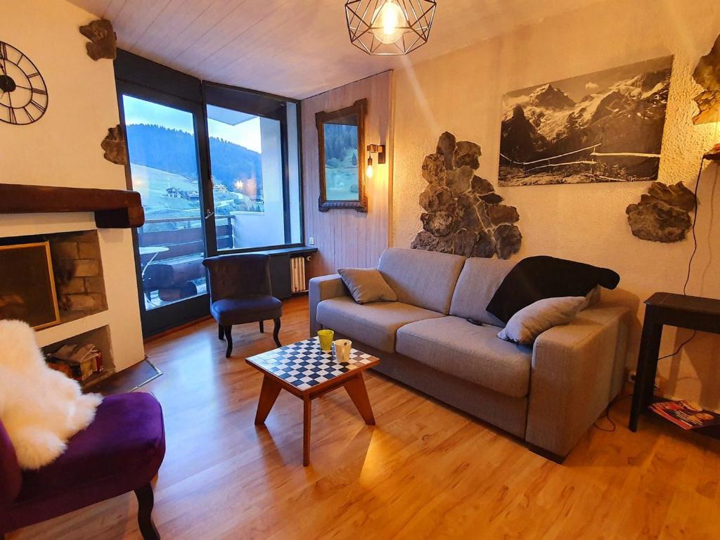 Appartement Appartement La Clusaz, 1 pièce, 6 personnes - FR-1-459-169 205 chemin de la pernat 74220 La Clusaz