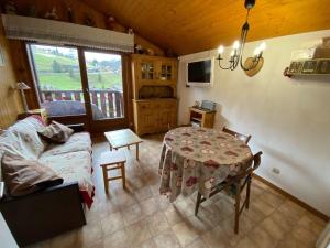 Appartement La Clusaz, 2 pièces, 5 personnes - FR-1-459-121