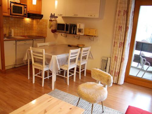 Appartement La Clusaz, 2 pièces, 5 personnes - FR-1-459-72