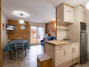 Appartement La Clusaz, 2 pièces, 6 personnes - FR-1-304-98