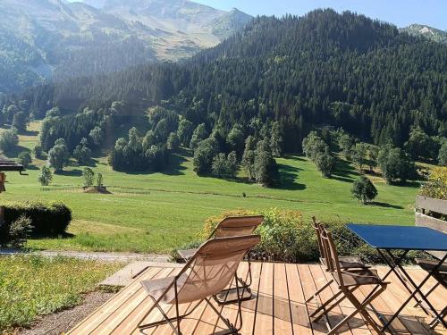 Appartement La Clusaz, 2 pièces, 6 personnes - FR-1-437-90