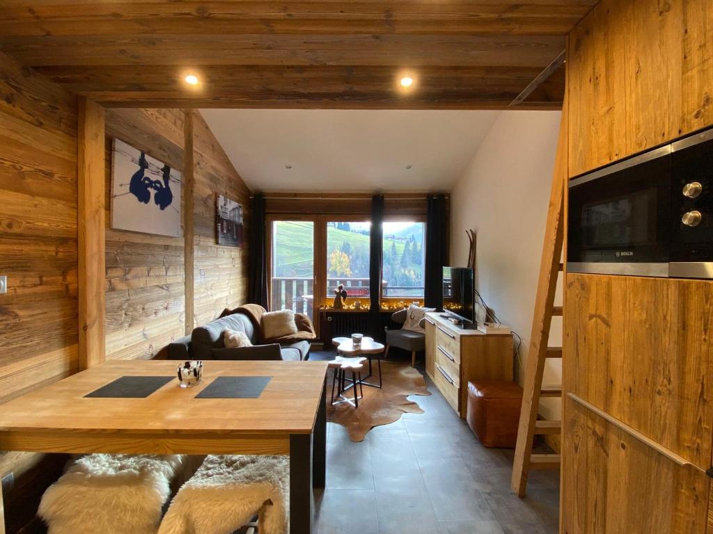 Appartement Appartement La Clusaz, 2 pièces, 6 personnes - FR-1-437-99 596 ROUTE DE LA PISCINE 74220 La Clusaz